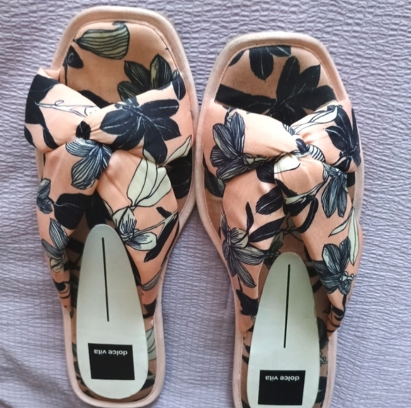 Dolce Vita Shoes - Dolce Vita Fabric Slip Sandals